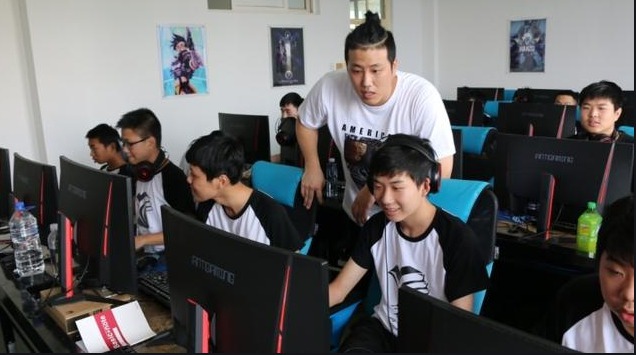 揭秘游戏电竞学校背后的秘密-爱奇艺(图1)