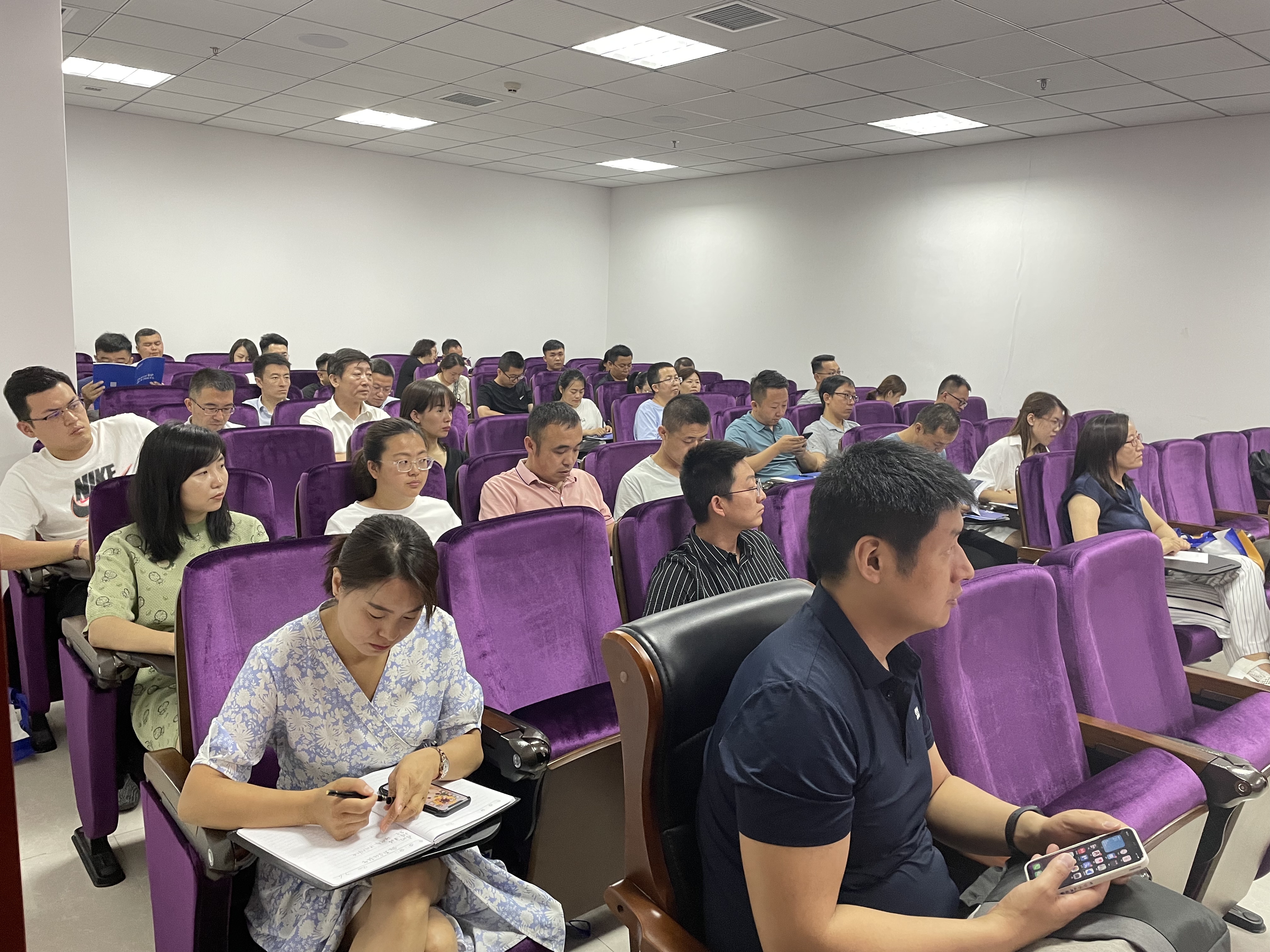 电子竞技在职业培训中的价值与应用研究(图1)